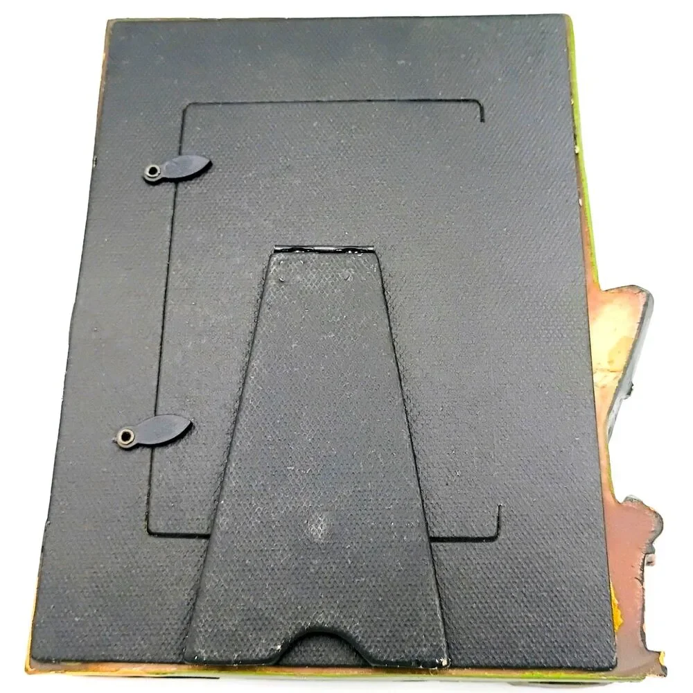 Dark Academia Book 4x6 Oval Photo Frame Resin Green Gold Key Magnifying Glass - Picture 3 of 3